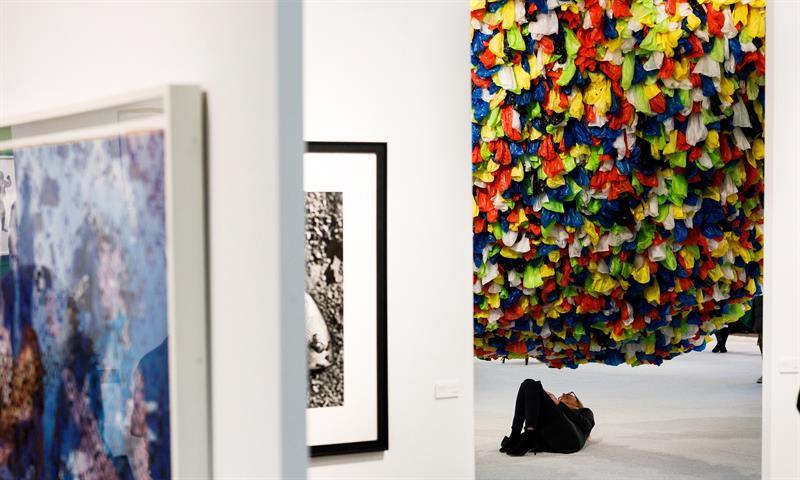 arbol hojas plasticas armory show 19
