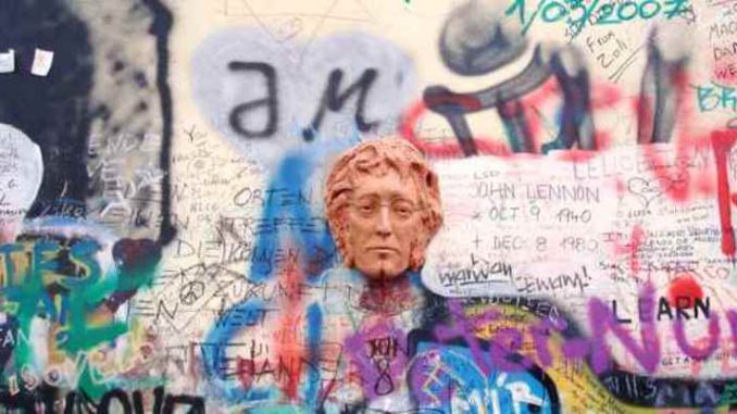 muro-lennon praga