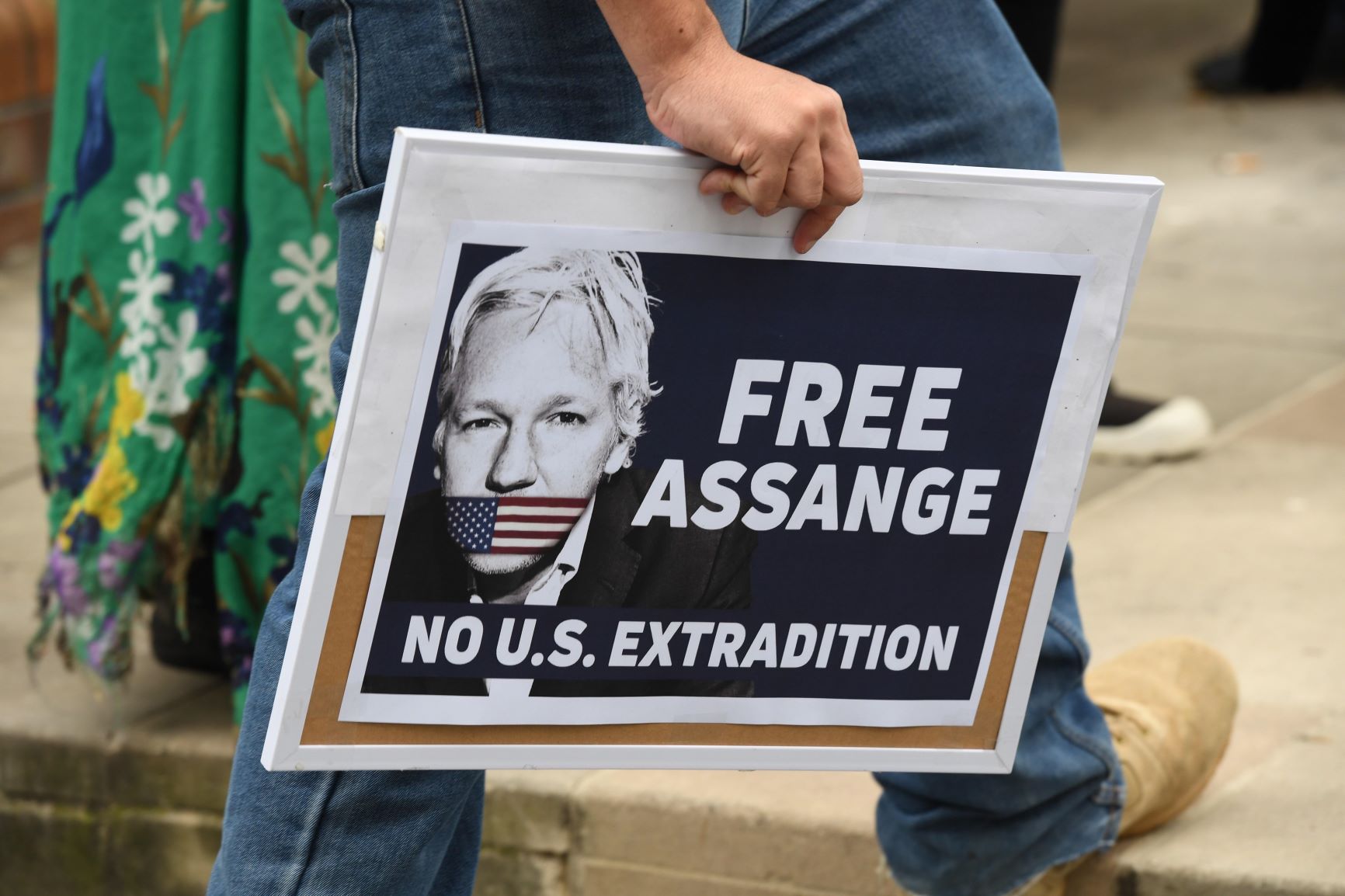 free asange
