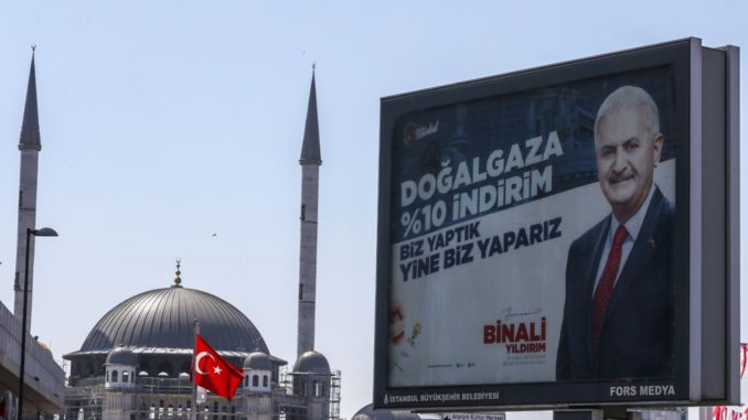 Autoridades turcas ordenan repetición de elecciones en Estambul