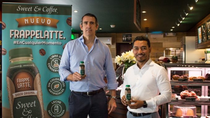 Richard Peet (Gerente General Sweet & Coffee) y Johnny Gomez (Gerente General Healthy Drinks) 1