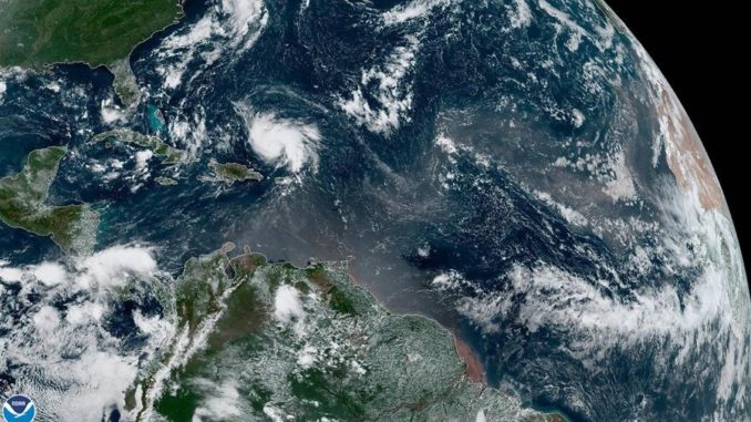 huracán Dorian durante su paso rumbo a las costas de la Florida