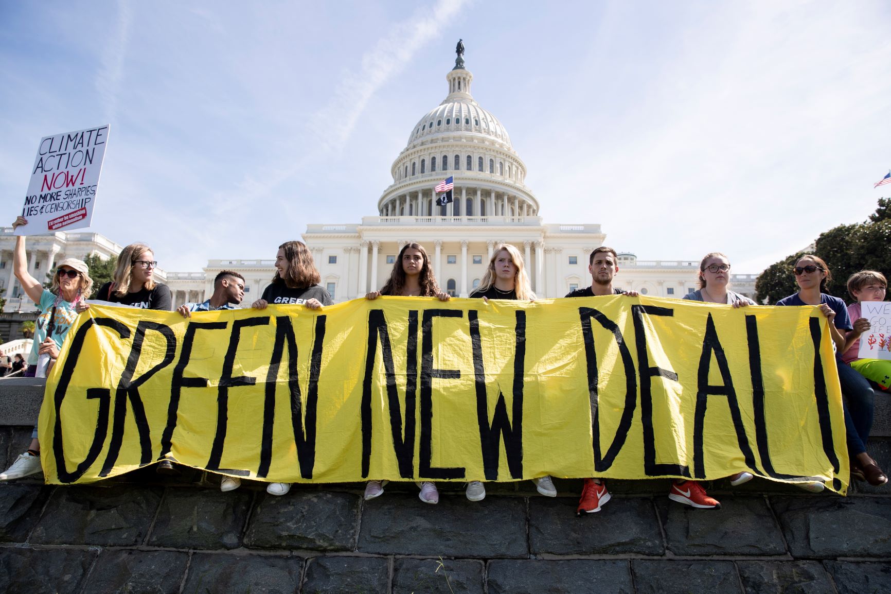 Jóvenes de todo el mundo toman las calles en defensa del clima | La ...