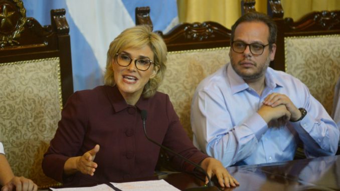 cynthia medidas