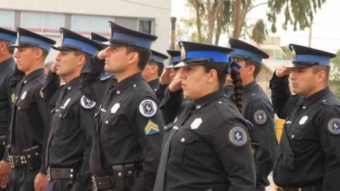 Policía