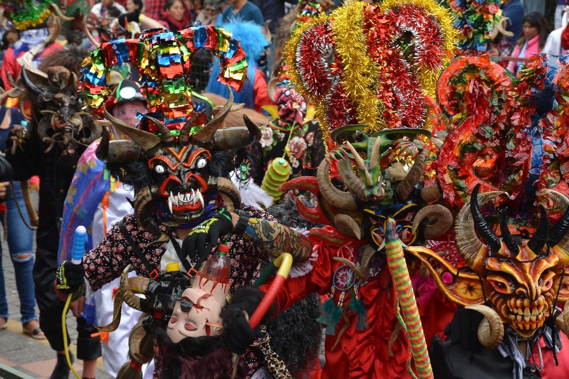 La diablada de Píllaro danza hasta el 6 de enero | La República EC