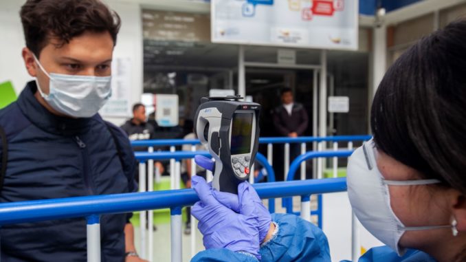 ecuador coronavirus trece