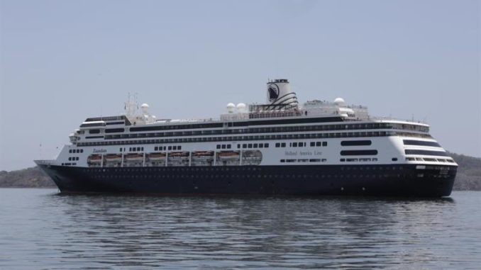 CRUCEROS ERRANTES POR PANDEMIA