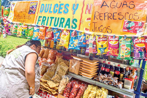 Latinoamericanos con mayor riesgo ante el COVID-19 por la mala alimentación  | La República EC