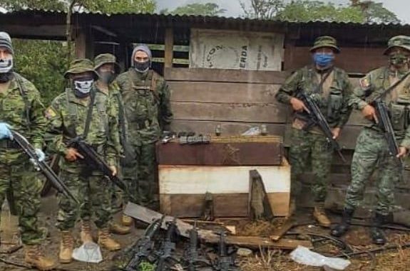 incautan armas