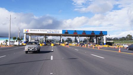 Imagen del Ministerio de Transporte y Obras Públicas. Peajes en funcionamiento.