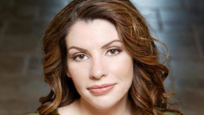 stephenie-meyer-ksjB--620x349@abc