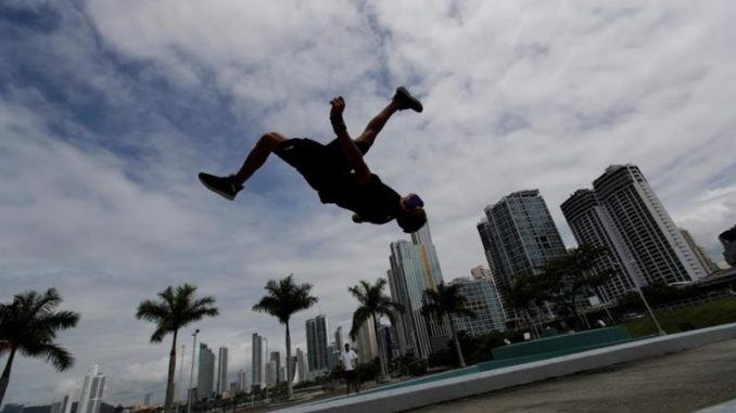 parkour saltar obstaculos