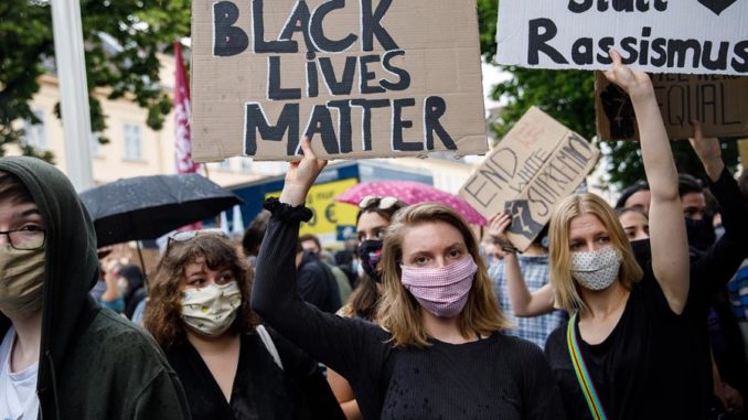 protestas-por-racismo-en-Viena