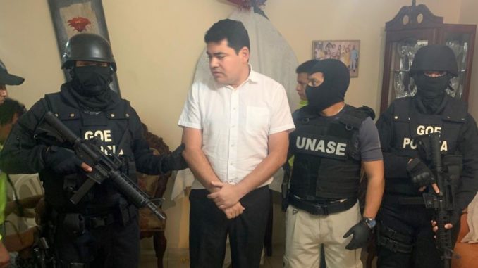 Tuárez-preso-dos (3)