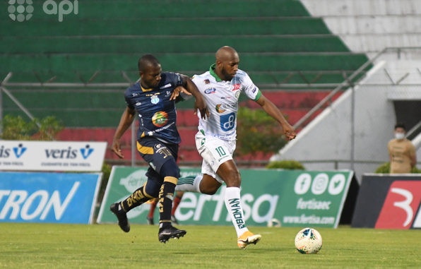 LDU PORTOVIEJO VS MACARÁ