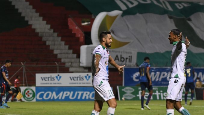 Liga de Portoviejo vence 2-1 al Olmedo