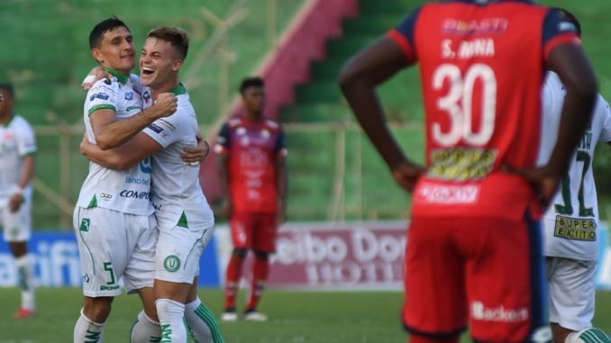 Liga de Portoviejo aventajó 3-0 a El Nacional en Portoviejo