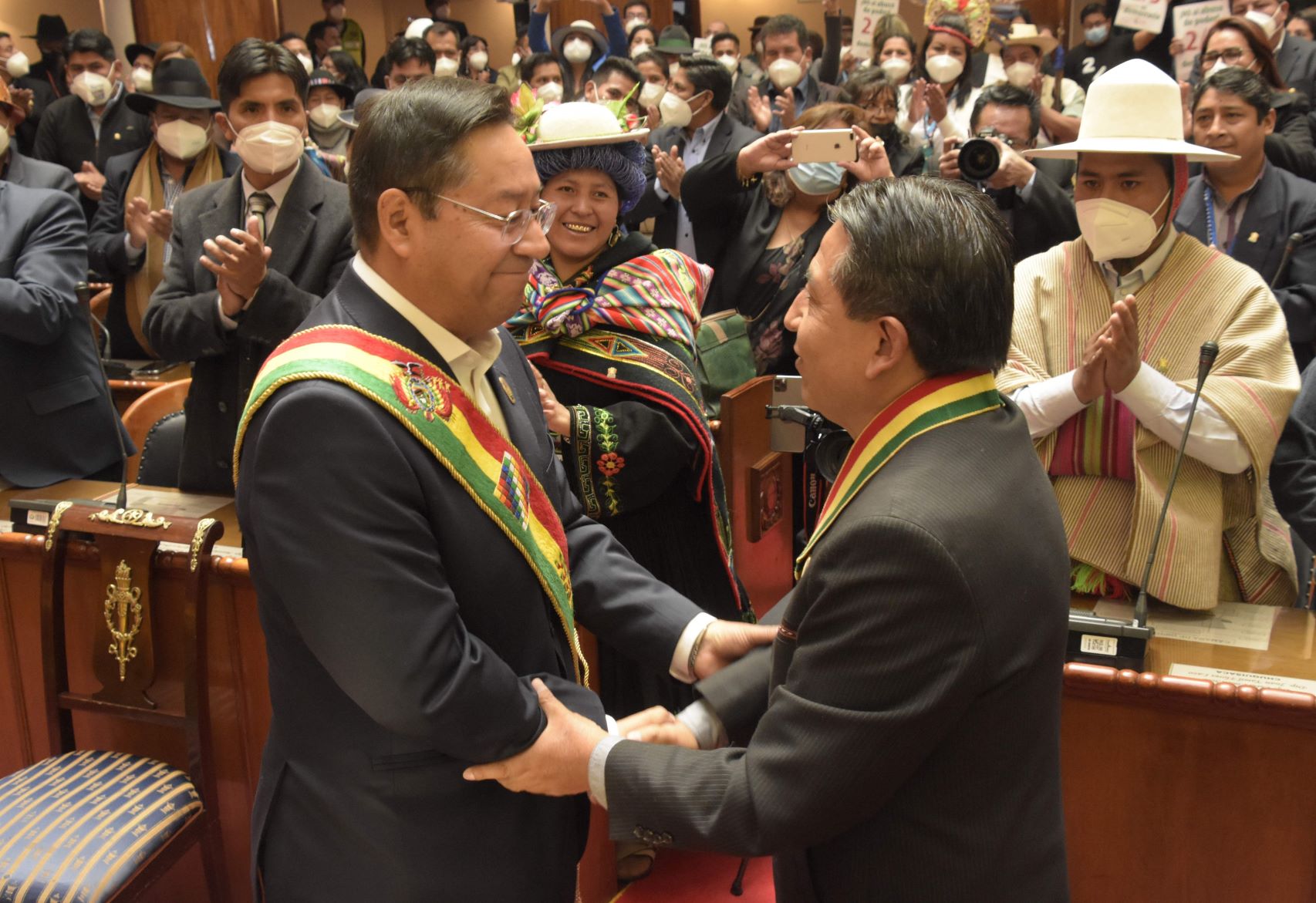 Luis Arce es investido como presidente de Bolivia | La República EC