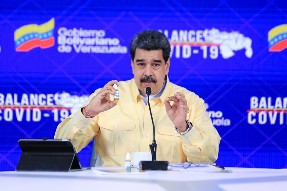 Maduro presenta unas gotas «milagrosas» que «neutralizan» el coronavirus