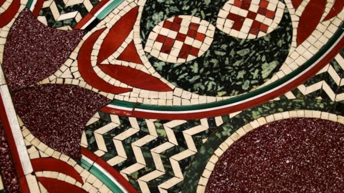 mosaico caligula