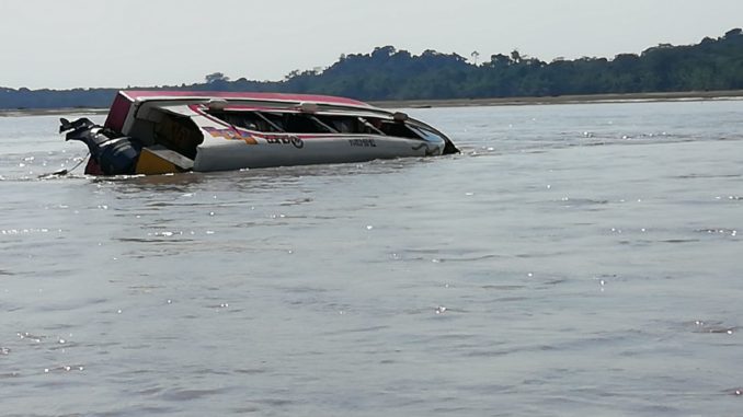 embarcacion rio napo