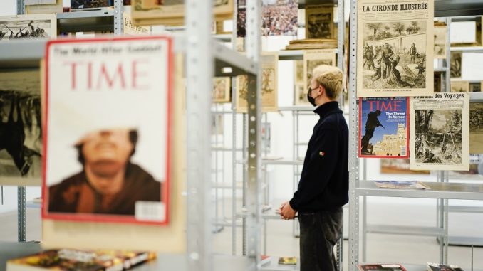 Muestra sobre terrorismo "Mindbombs"