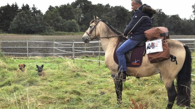 Alemán quiere viajar a China en caballo