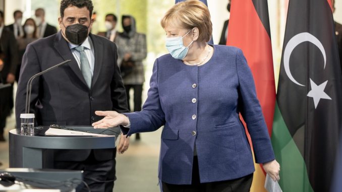 Merkel se reúne con presidente interino libio