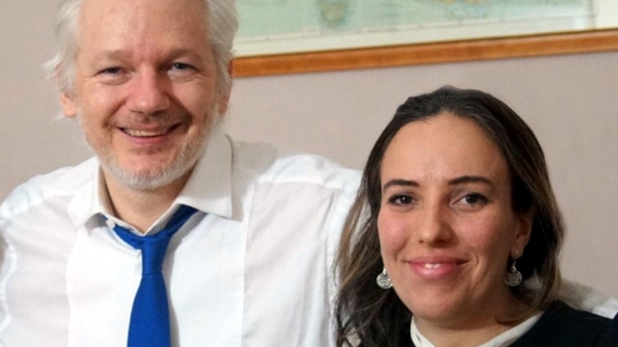 stella-moris-assange
