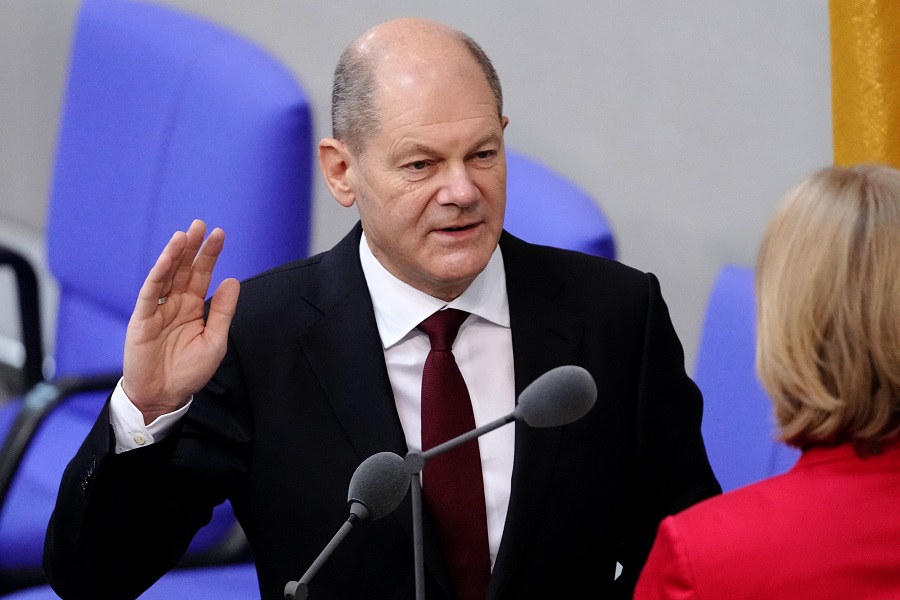 Juramento de Sholz en el Bundestag