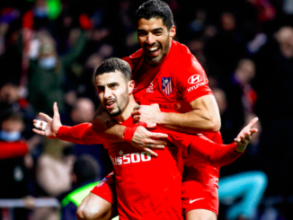 Suárez y Hermoso celebran la victoria del Atleti, imagen recuperada de Twitter @Atleti