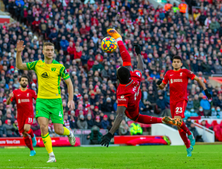 Liverpool Golazo de Sadio Mané - Imagen tomada de la cuenta oficial @LFC Twitter