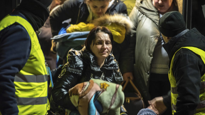 Refugiados ucranianos llegan a Rzeszow