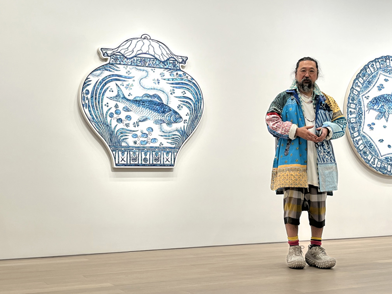 Murakami une arte físico y digital en una exposición inmersiva en Nueva York