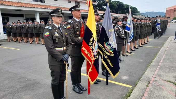 policias