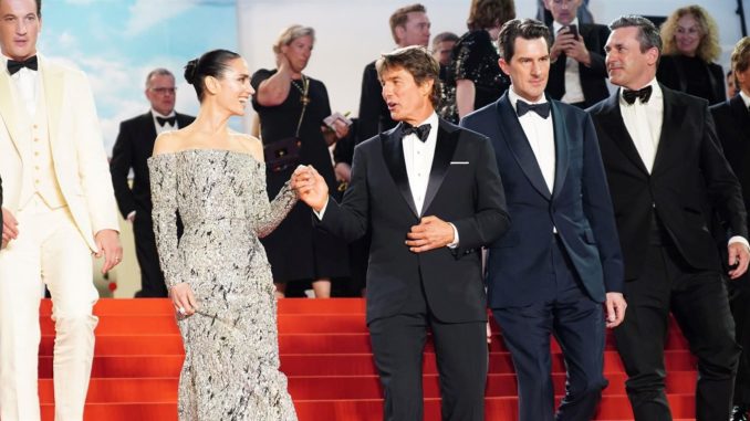 tom cruise cannes roja