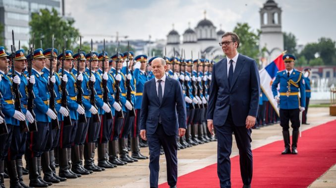 Canciller alemán en visita a Serbia
