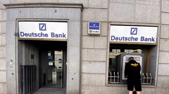 Deutsche Bank se dispara un 12,9% en Bolsa tras adquirir Capital Group un 3,1% del banco