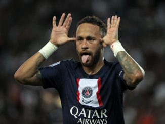 Paris (France), 13/08/2022.- Paris Saint Germain's Neymar Jr reacts after scoring a goal during the French Ligue 1 soccer match between PSG and Montpellier at the Parc des Princes stadium in Paris, France, 13 August 2022. (Francia) EFE/EPA/CHRISTOPHE PETIT TESSON