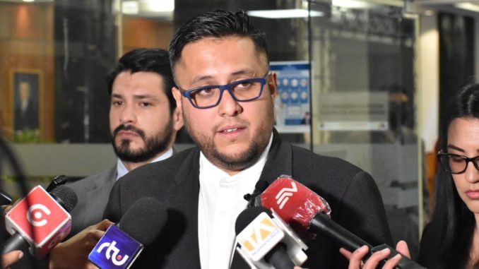 Juan Fernando Flores denuncia atentado contra Villavicencio