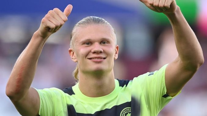 London (United Kingdom), 07/08/2022.- Manchester City's Erling Haaland celebrates after winning the English Premier League soccer match between West Ham United and Manchester City in London, Britain, 07 August 2022. (Reino Unido, Londres) EFE/EPA/NEIL HALL EDITORIAL USE ONLY. No use with unauthorized audio, video, data, fixture lists, club/league logos or 'live' services. Online in-match use limited to 120 images, no video emulation. No use in betting, games or single club/league/player publications