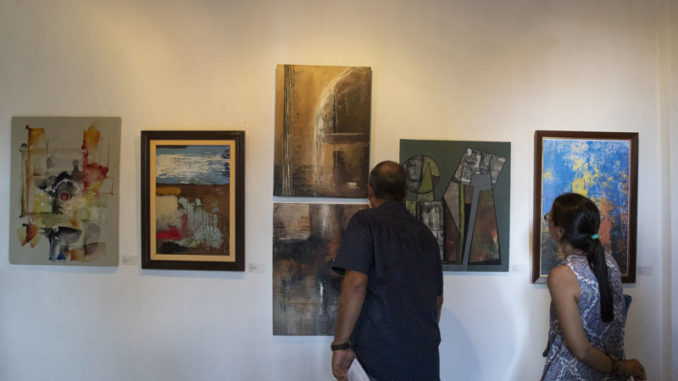 47 pinturas inauguran en La Habana el Primer Salón de Arte Abstracto Díaz Peláez