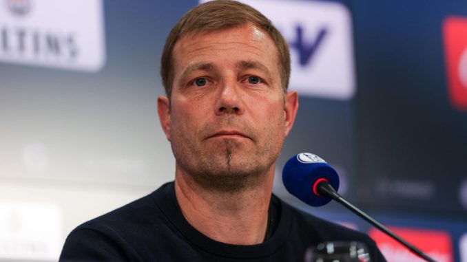 07.06.2022, Fussball, Saison 2022/2023, 1. Bundesliga, Pressekonferenz FC Schalke 04, Cheftrainer Frank Kramer (FC Scha