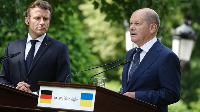 Scholz y Macron tratan de limar asperezas en energía y defensa