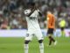 MADRID, 05/10/2022.- El delantero del Real Madrid Vinicius Junior celebra tras marcar el segundo gol ante el Shakhtar Donetsk, durante el partido de Liga de Campeones que se disputa este miércoles en el estadio Santiago Bernabéu, en Madrid. EFE/Rodrigo Jiménez