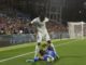 GETAFE (MADRID), 08/10/2022.- El defensa uruguayo del Getafe, Damián Suárez, en el suelo ante el centrocampista francés del Real Madrid, Eduardo Camavinga, durante el encuentro correspondiente a la octava jornada de primera división que disputan hoy sábado en el Coliseum Alfonso Pérez de Getafe. EFE/Rodrigo Jiménez.