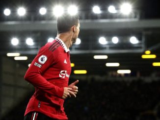 Liverpool (United Kingdom), 09/10/2022.- Cristiano Ronaldo of Manchester United celebrates after scoring the 1-2 lead during the English Premier League soccer match between Everton and Manchester United in Liverpool, Britain, 09 October 2022. (Reino Unido) EFE/EPA/ADAM VAUGHAN EDITORIAL USE ONLY. No use with unauthorized audio, video, data, fixture lists, club/league logos or 'live' services. Online in-match use limited to 120 images, no video emulation. No use in betting, games or single club/league/player publications