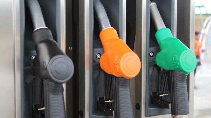 gasolinera-repostaje