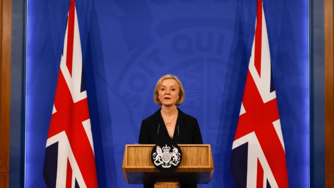 liz truss impuestos